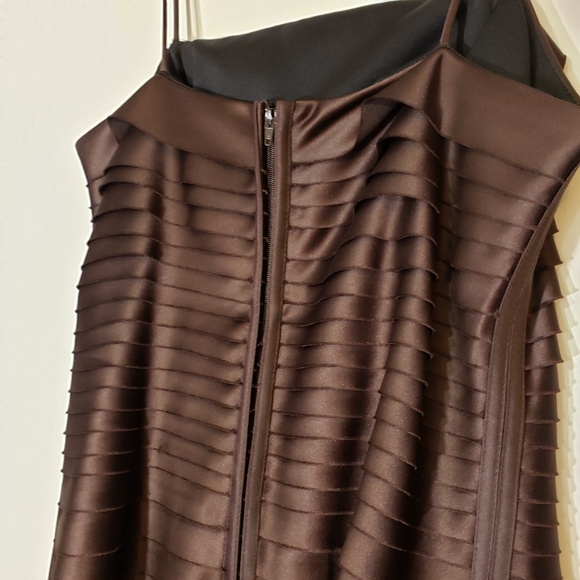 Evening Gown - Picture 6 of 7